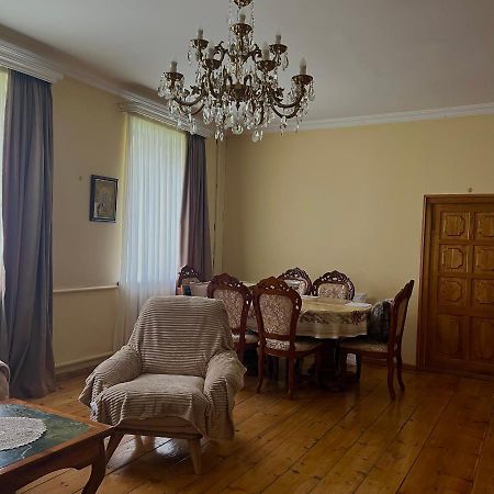Guesthouse Kostava 72 Kazbegi Extérieur photo
